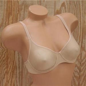 3 Gap Bras 36D Beige Seamless Underwire